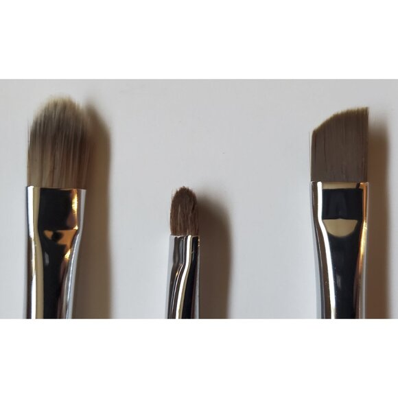 Set of 3 Chanel Makeup Brushes - velvet brush sleeves, drawstring bag - Picture 11 of 14